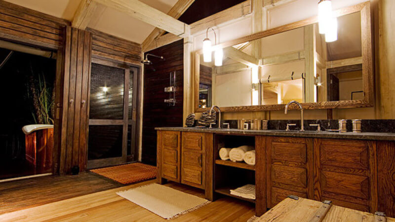 South African camp bathroom with wood finished with Rubio Monocoat.