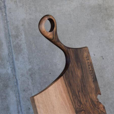 Wooden serving board finished with hardwax oil.
