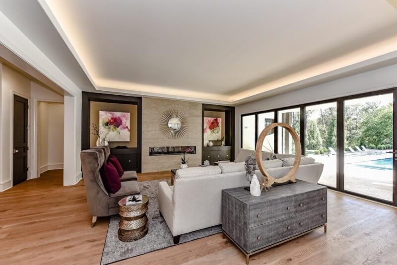Living room with white oak floors finished with Oil Plus 2C.