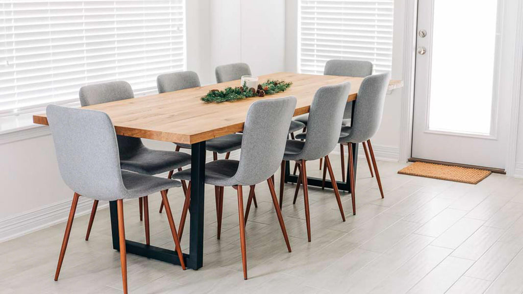 A contemporary white oak table with modern steel legs. Oil Plus 2C Pure was used to finish the tabletop.