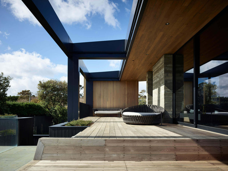 Exterior patio of Canadian Bay in Australia. Wooden decking is finished with Rubio Monocoat Hybrid Wood Protector.