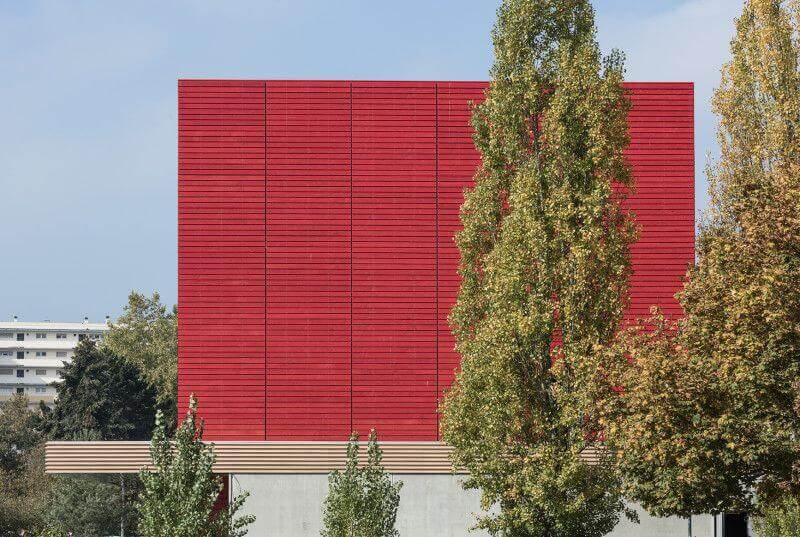 Poppy colored wood was finished with Rubio Monocoat Hybrid Wood Protector.